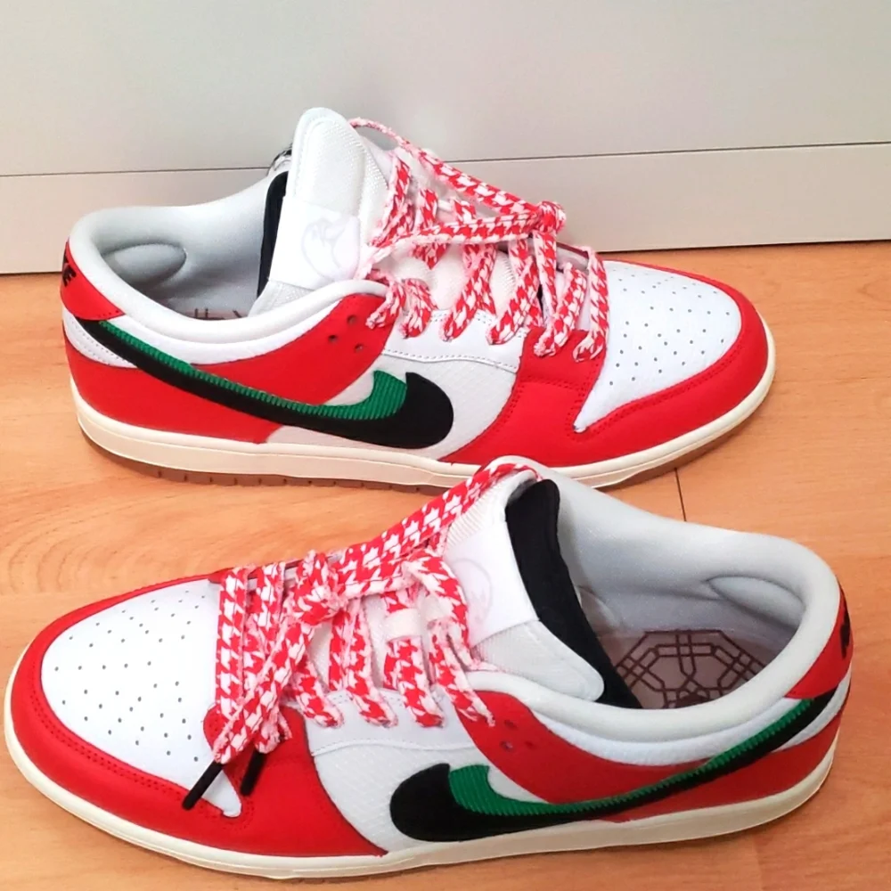 Nike SB Dunk Low Habibi Mens - Picture 3 of 9